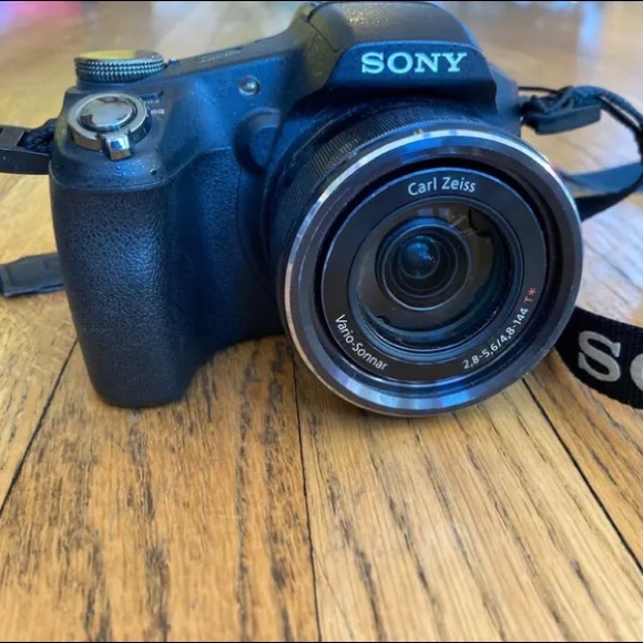Camera Sony Hx100 Sony Cyber-Shot DSC-HX100V Exmor R CMOS Digital